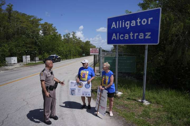 First hearing held on detainees' legal rights at 'Alligator Alcatraz' after judge orders wind down