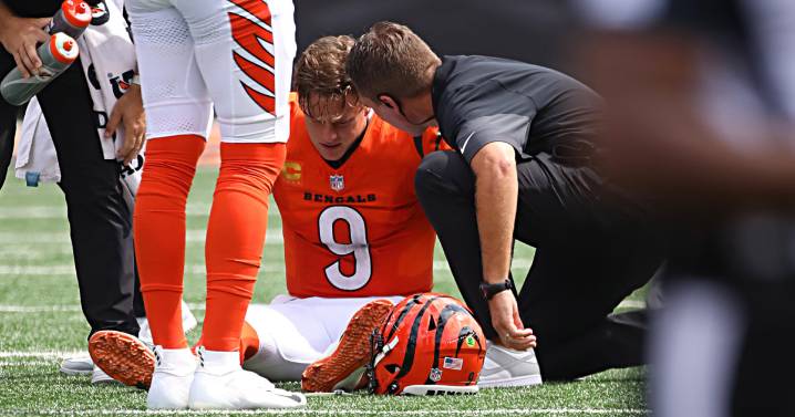 Bengals QB Joe Burrow ruled out vs. Jaguars with left toe injury