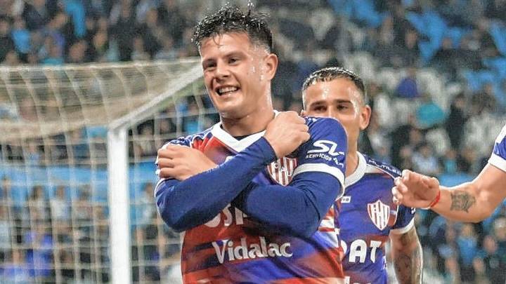 Marcelo Estigarribia pasó a ser el goleador de Unión en el Clausura