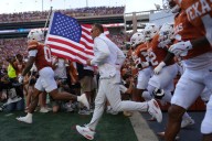 Instant Analysis: Horns win big, have to clean up a lot moving forward