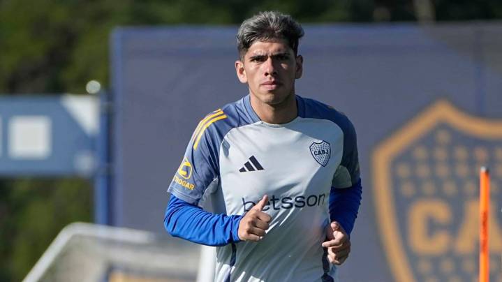 Russo llamó la atención a Palacios tras reclamo a Úbeda y podría perder titularidad en Boca