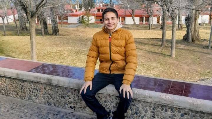 Un adolescente y la conmovedora búsqueda de su tío abuelo