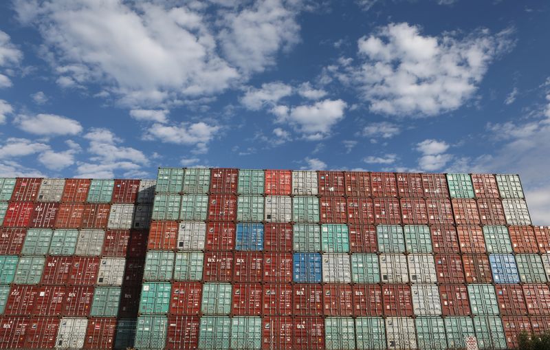 Australia goods trade surplus widens to A$7.3 billion in July