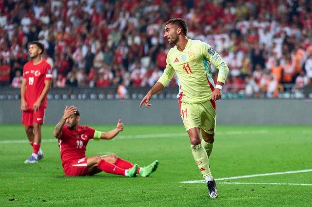 Goleó España por Eliminatorias