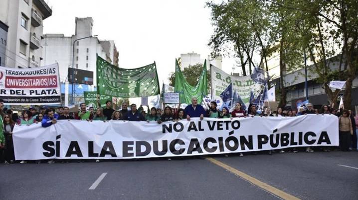 Docentes universitarios preparan la tercera Marcha Federal