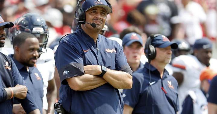 AP Top 25 Extra Points: Elliott would go from hot seat to hot coach if No. 24 Virginia keeps rising