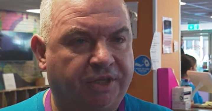 Creepy crisis worker keeps job after saying he 'couldn't trust himself' to visit service user 'alone'