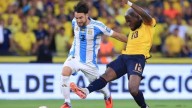 Argentina juega con 10 por la expulsión de Otamendi y empata 0