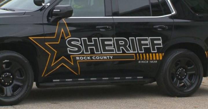 Motorcyclist dead after single-vehicle crash in Rock Co.