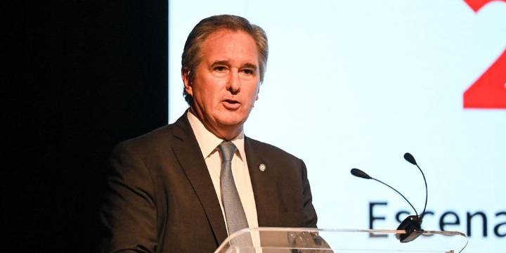 Pablo Quirno dijo que habrá volatilidad hasta las elecciones de octubre y explicó por qué el Tesoro tuvo que empezar a vender dólares