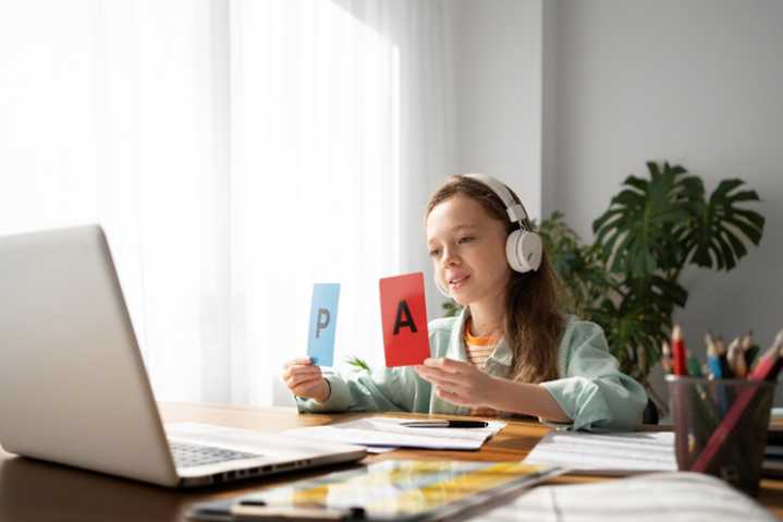 Alfabetización digital: el gran reto que está transformando la educación en Colombia y el mundo -