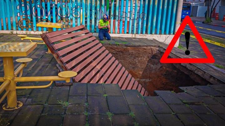 Se abre enorme socavón de 8 metros de profundidad en la GAM, se tragó bancas de un parque