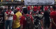 Hinchas del América protestan y anuncian bloqueos en el estadio Pascual Guerrero
