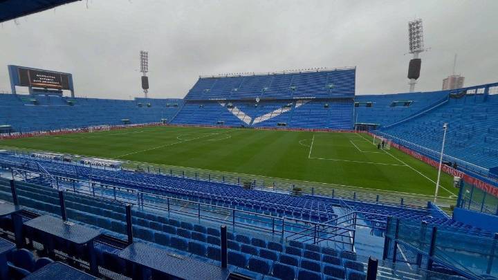 Vélez y Racing juegan la ida del duelo de argentinos en la Libertadores