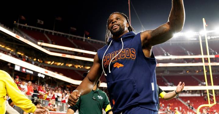 Broncos place linebacker Dre Greenlaw on the short