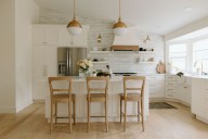 Is Farmhouse Style Out? Here's What Designers Are Saying in 2025