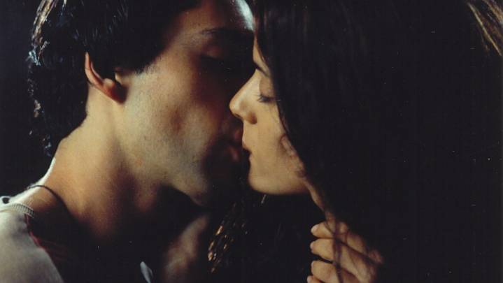 Salma Hayek-Debut 'Midaq Alley' Gets Sony Re-Release in Mexico, LatAm