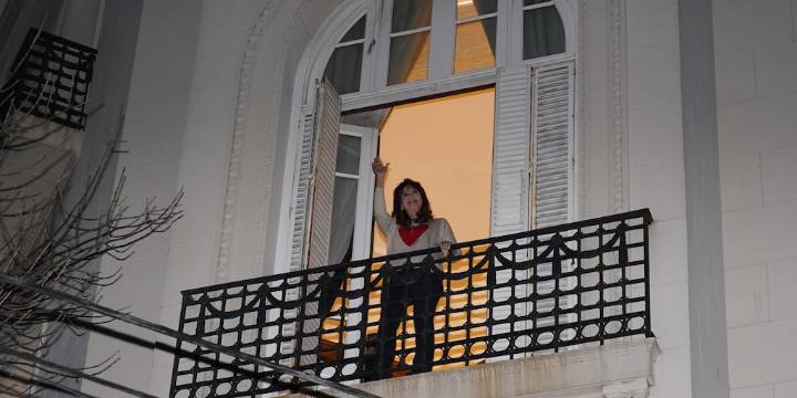 Dura crítica de Cristina Kirchner a la política económica del Gobierno: “¡Qué olor a default!"