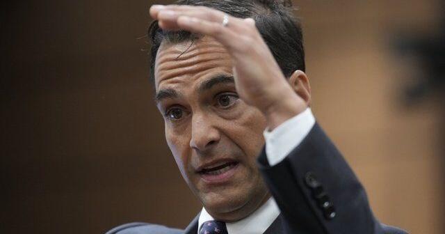 In the news today: PBO's fiscal update, factors fuelling inflation, student job cuts