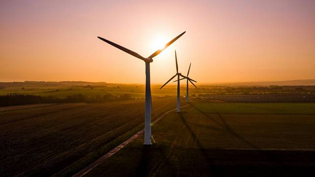China defiende transición energética, contrario a discurso de Trump