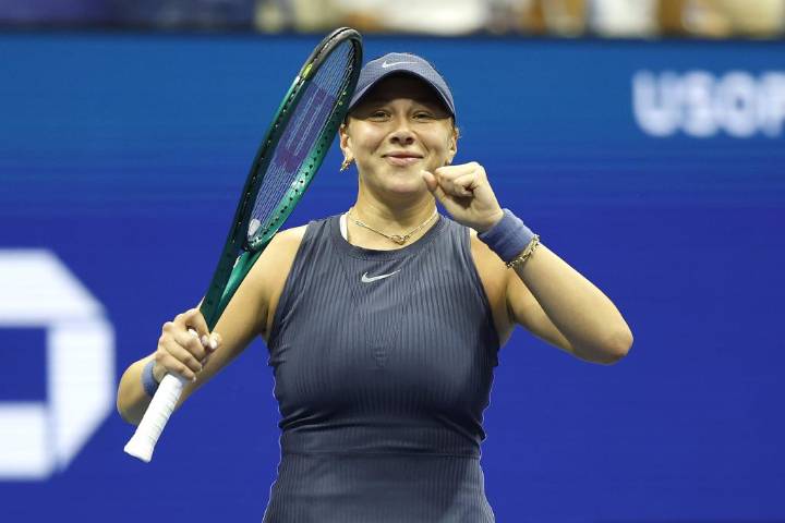 US Open: Amanda Anisimova reaches US Open quarterfinals, Iga Swiatek rematch