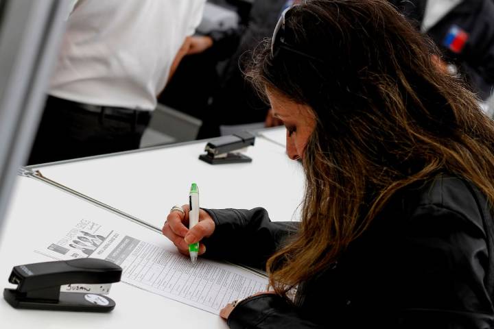 Sueldos de hasta $1 millón 300 mil: cómo postular a las ofertas de trabajo que tiene Ñuñoa