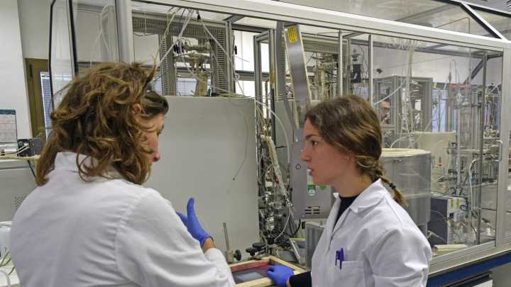 Casi la mitad de las nuevas ofertas de empleo en el último año en la Comunidad pide formación profesional