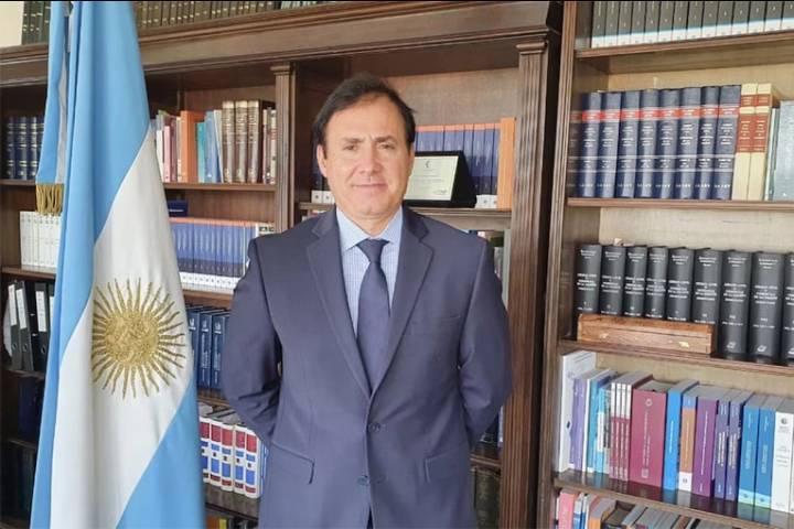 Juez que prohibió difundir audios de Karina Milei tiene nueve denuncias en su contra