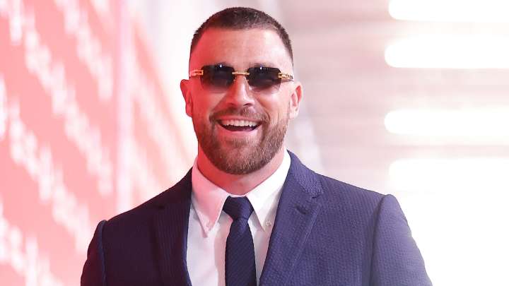 Travis Kelce leaves fans stunned with bizarre outfit before Chiefs