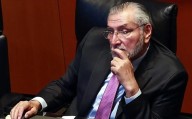 Ligan a Adán Augusto con contrabandista de combustible