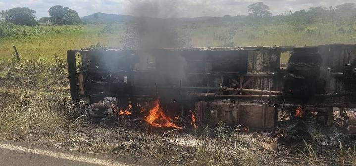 Al menos 10 muertos dejó accidente de autobús en el estado Bolívar