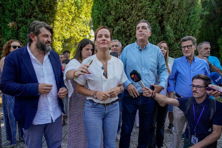 Vox contra “Isabel Díaz Cayucos”: los ultras surfean la ola antiinmigración para recortar distancias con el PP en Madrid