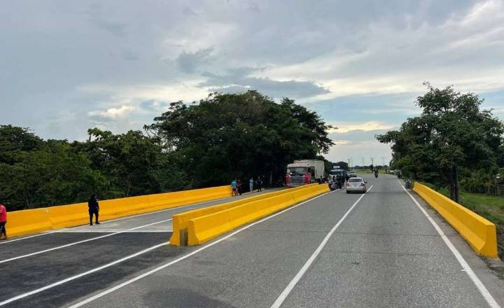 Reabrieron paso por el puente La Vega entre Píritu y Turén