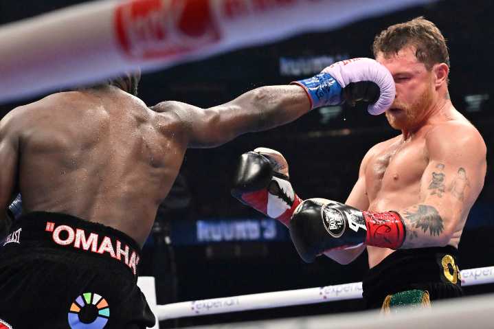 Crawford fue mucha pieza contra Canelo Álvarez