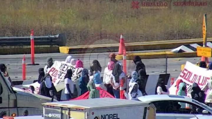 Alerta Vial en Arco Norte: Normalistas de El Mexe bloquean en Tolcayuca