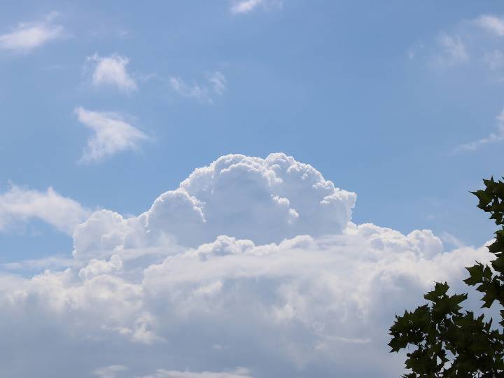 Mass. weather: Thunderstorms and rain to follow sunny, summery days this week