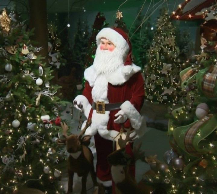 More than two months before Thanksgiving, Santa’s Christmasland opens in Hermitage