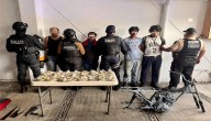 Detiene en flagrancia a sujetos desvalijando una motocicleta