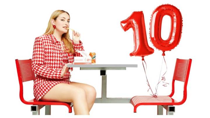 'Chicken Shop Date' Creator Amelia Dimoldenberg To Launch Live Event