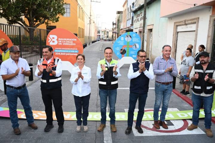 Carlos Soto inauguró los trabajos de calle Dr. Verduzco