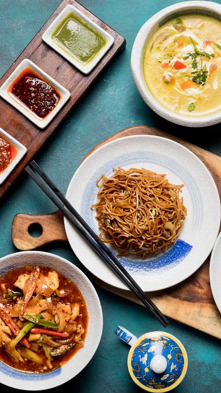 Skip the Bandra Fair crowd! Try THESE 7 food delivery options
