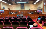 Se estrenan Ministros con retrasos, correcciones y promesas