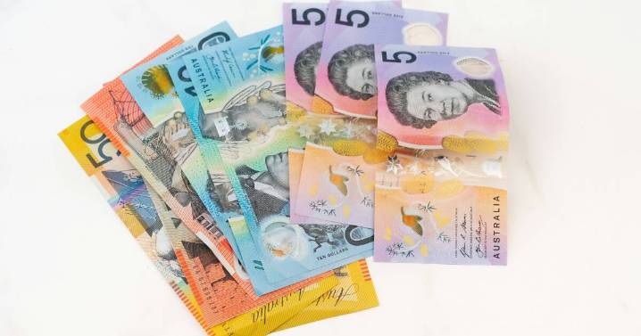 Top tips for savvy retirees to switch banks and save money