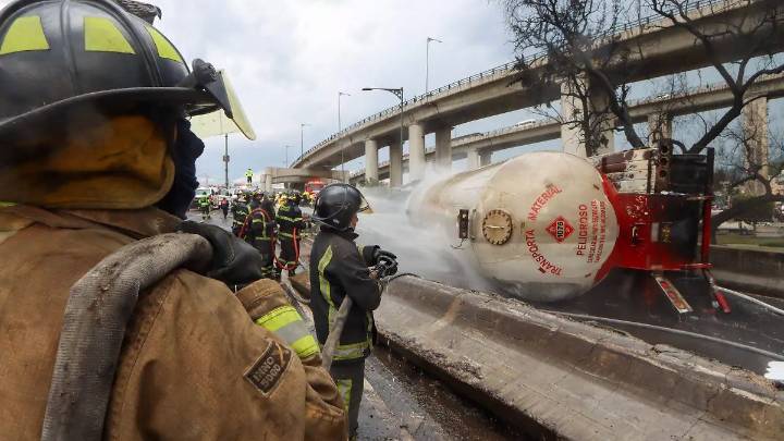 Chofer originario de Maltrata uno de los lesionados en explosión de pipa en Iztapalapa; familiares piden ayuda