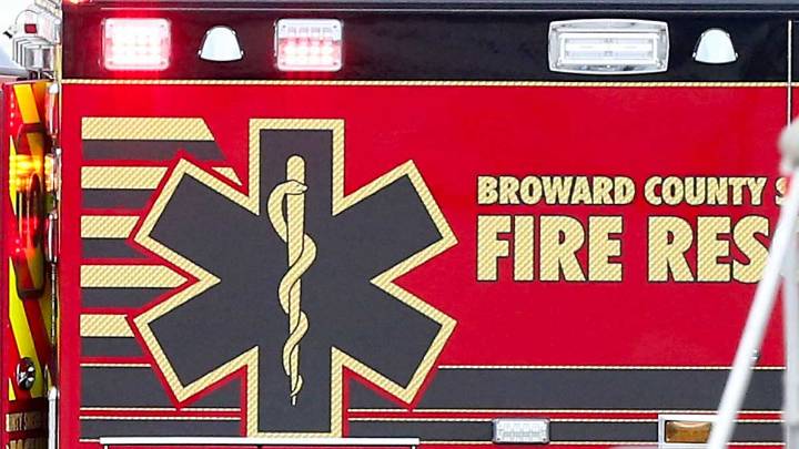 2 families displaced in Hallandale Beach house fire: BSFR