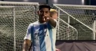 ¡Se sacó al arquero de encima! Gol de Joao Grimaldo para Riga FC en Letonia
