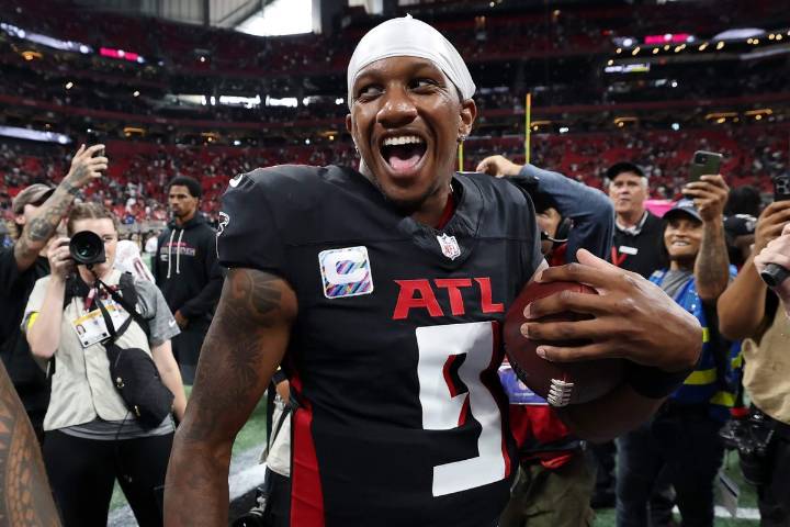 'Unshakeable' Michael Penix rebounded and brought offense with him to topple Commanders