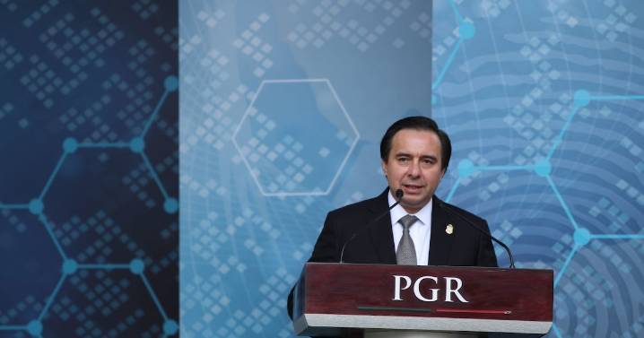 “Se ha insistido en extradición de Zerón”