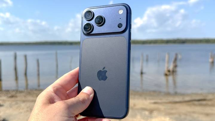 Apple iPhone 17 Pro Max Review: Raising the Bar