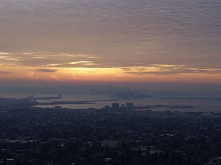 4.3 magnitude earthquake jolts the San Francisco Bay Area and people report feeling a sharp shake